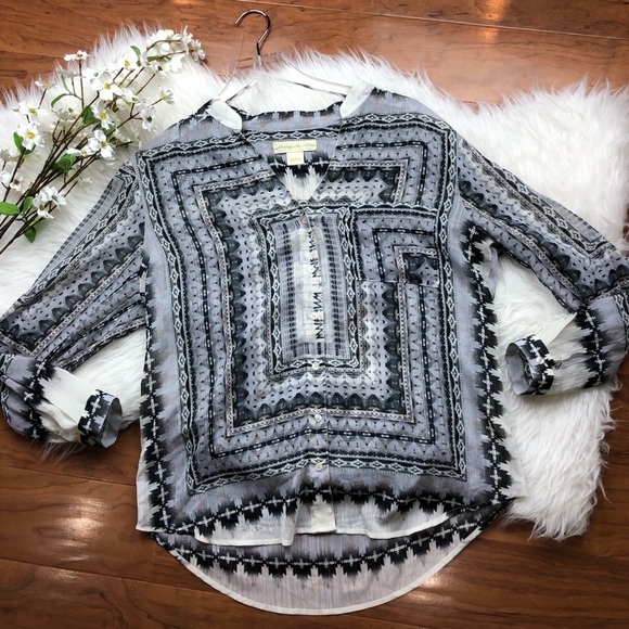 Urban Outfitters Tops - 3/$25 Urban Outfitters |Staring at Stars Aztec Top